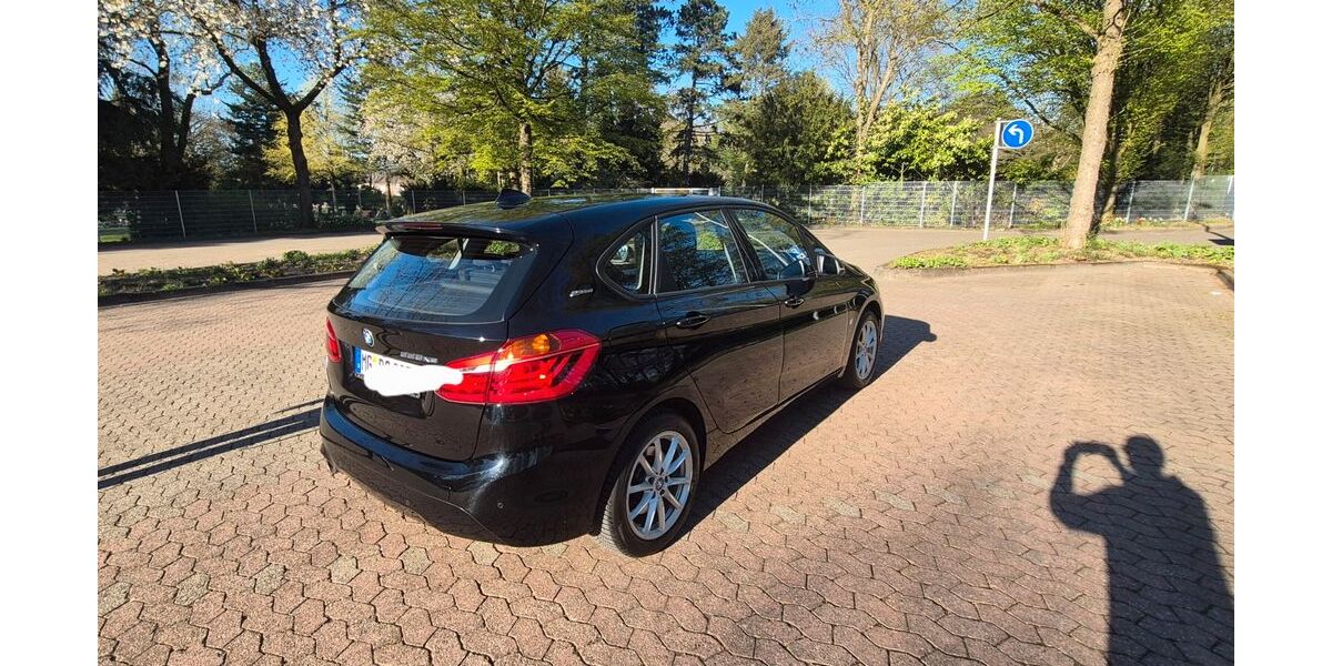 BMW 225 Active Tourer 92.180 km 14.700 &euro; Mönchengladbach 41069