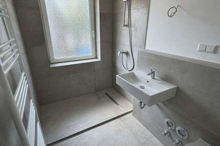 Wohnung Krefeld Uerdingen - 2 Zimmer, 67 m&sup2;, 770&euro; | Angebot:26928867