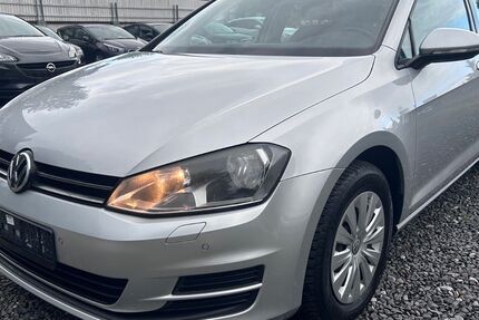VW Golf 122.700 km 8.499 &euro; Kaarst 41564