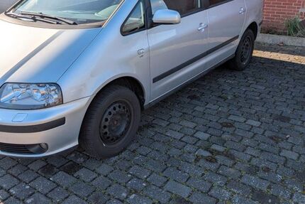 Seat Alhambra 233.015 km 4.600 &euro; Heinsberg 52525