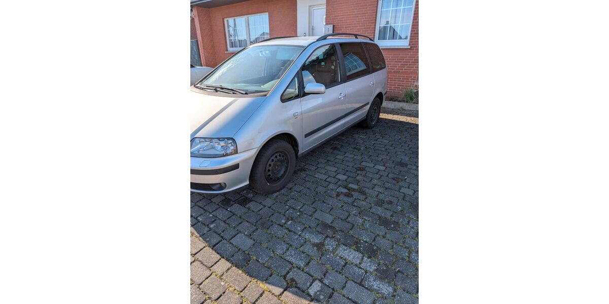 Seat Alhambra 233.015 km 4.600 &euro; Heinsberg 52525