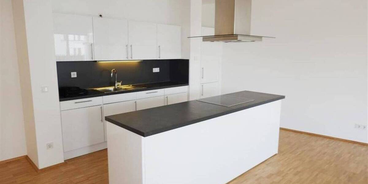 Zimmer Mönchengladbach Stadtmitte - 4 Zimmer, 128 m&sup2;, 1.714&euro; | Angebot:26453952