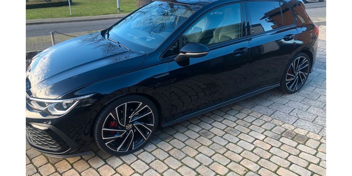 VW Golf 17.000 km 35.999 &euro; Hückelhoven 41836