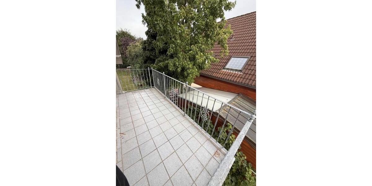 Etagenwohnung Hückelhoven - 4 Zimmer, 90 m&sup2;, 1.400&euro; | Angebot:26005022