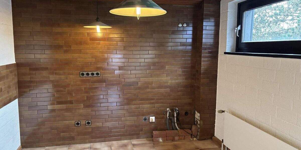 Einfamilienhaus Krefeld Traar - 7 Zimmer, 214 m&sup2;, 750.000&euro; | Angebot:25693386