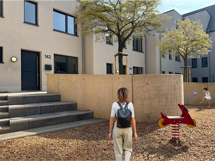 Reihenhaus Neuss - 4 Zimmer, 101 m&sup2;, 2.050&euro; | Angebot:26195894