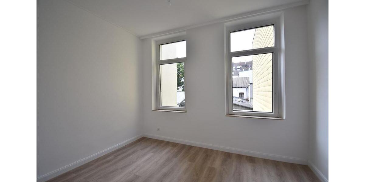 Etagenwohnung Krefeld - 2 Zimmer, 81 m&sup2;, 745&euro; | Angebot:21845411