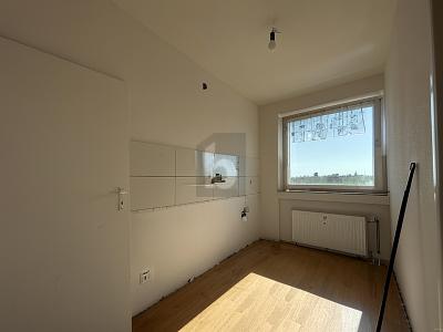 WUNDERSCHÖN MIT SONNIGEM BALKON - Etagenwohnung Krefeld Fischeln | Angebot:26029754