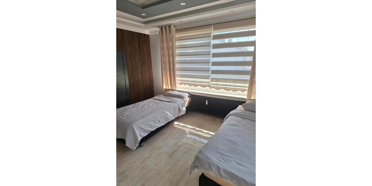 Etagenwohnung Krefeld Benrad - 2 Zimmer, 70 m&sup2;, 25&euro; | Angebot:26033844