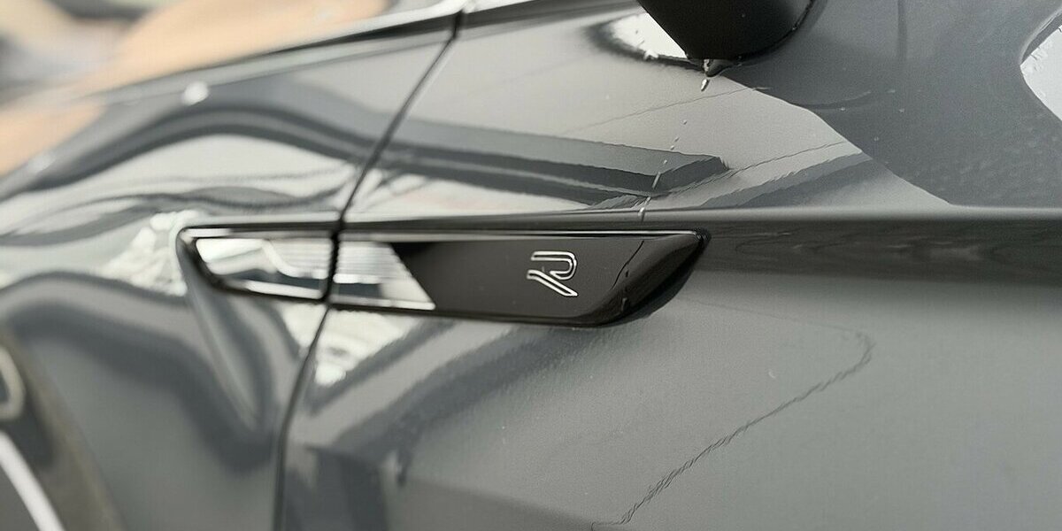 VW Tiguan R-Line 4Motion Pano Memory Keyless 14.600 km 42.900 &euro; Mönchengladbach 41066