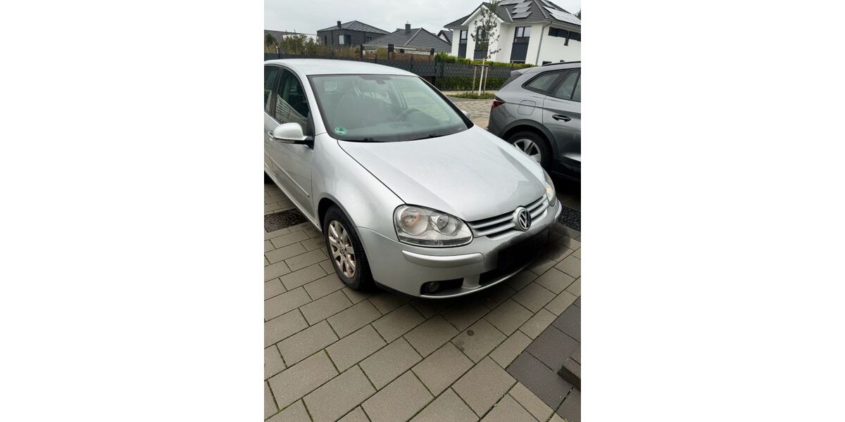 VW Golf 320.000 km 2.800 &euro; Tönisvorst 47918