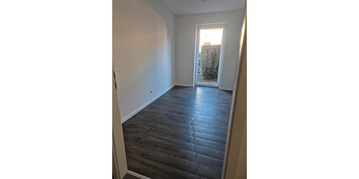 Erdgeschoßwohnung Viersen - 3 Zimmer, 102 m&sup2;, 1.250&euro; | Angebot:23995911