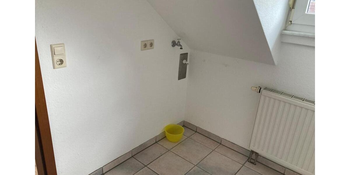 Dachgeschoßwohnung Hückelhoven - 3 Zimmer, 73 m&sup2;, 650&euro; | Angebot:25219281