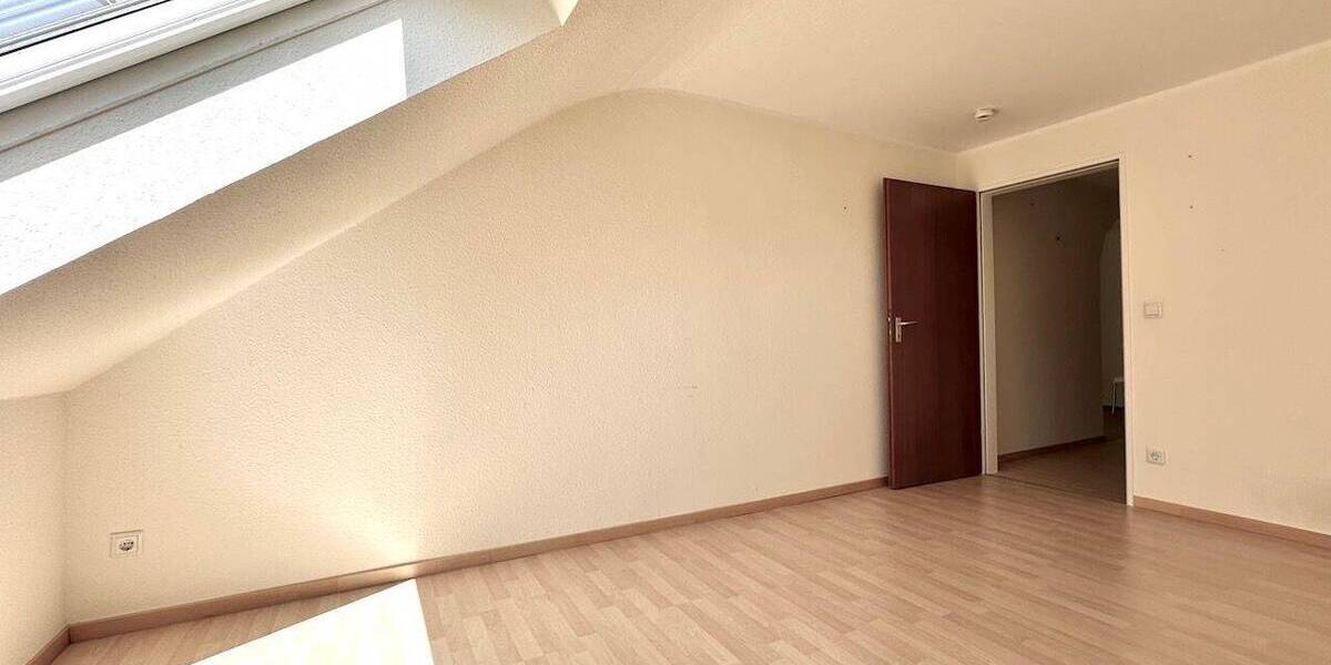 Etagenwohnung Neuss Rosellen - 3 Zimmer, 77 m&sup2;, 249.000&euro; | Angebot:26819912