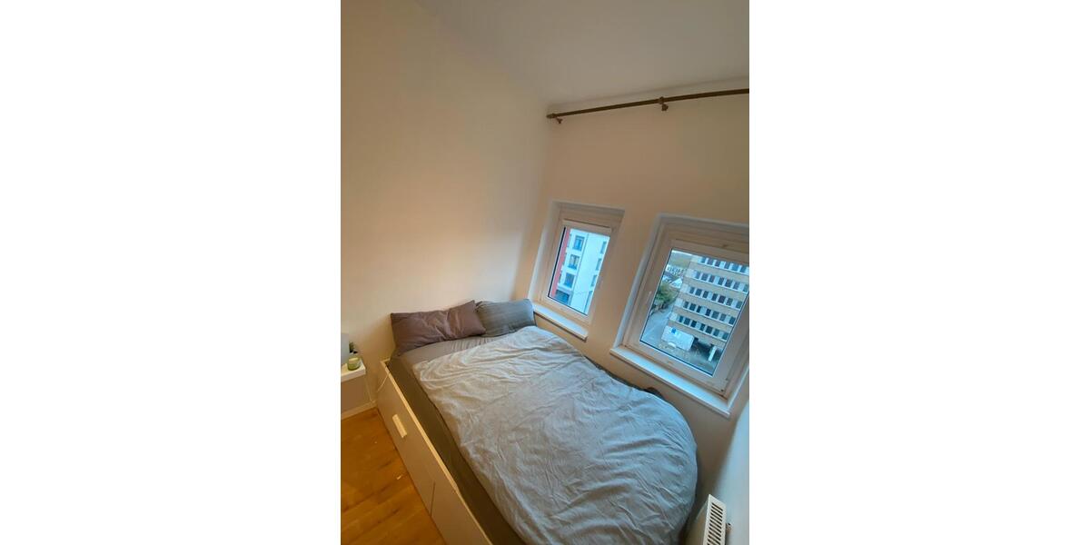 Etagenwohnung Düsseldorf Oberbilk - 1 Zimmer, 13 m&sup2;, 625&euro; | Angebot:24830797