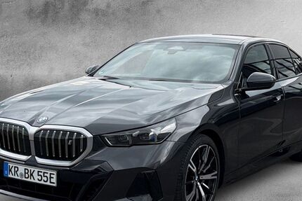 BMW i5 4.000 km 65.490 &euro; Krefeld 47800
