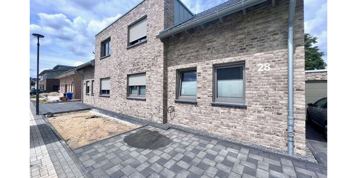 Etagenwohnung Niederkrüchten - 3 Zimmer, 98 m&sup2;, 980&euro; | Angebot:25978242