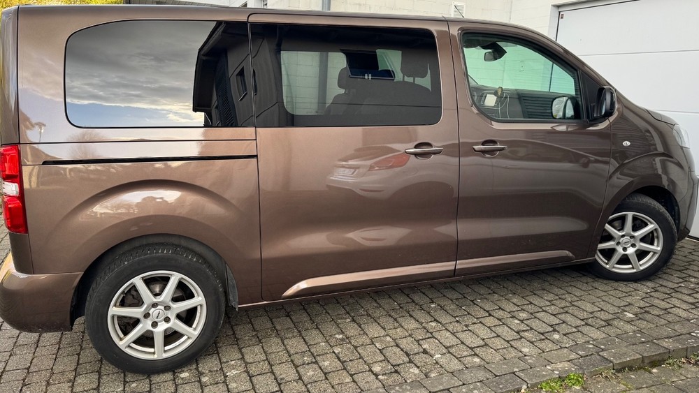 Opel zafira life 71.000 km 33.500 &euro; Erkelenz 41812