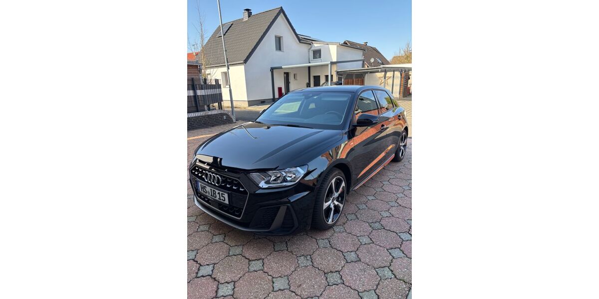 Audi A1 32.697 km 19.600 &euro; Erkelenz 41812