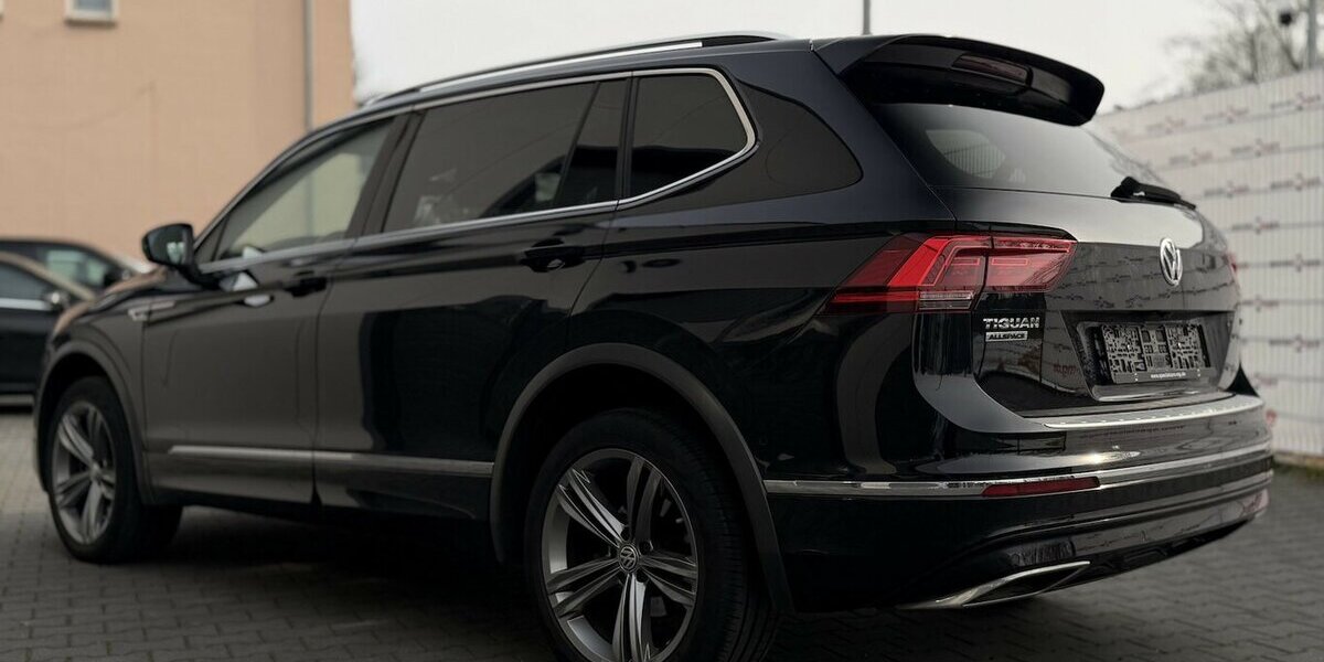 VW Tiguan Allspace R-LIne / 4Motion / Pano / Memory 99.000 km 33.490 &euro; Mönchengladbach 41066