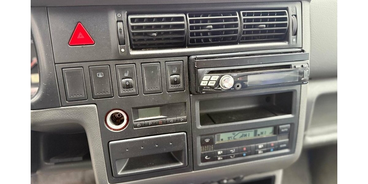 VW T4 Multivan Atlantis / Automatik / 7 Sitze / AHK 334.000 km 7.900 &euro; Mönchengladbach 41066