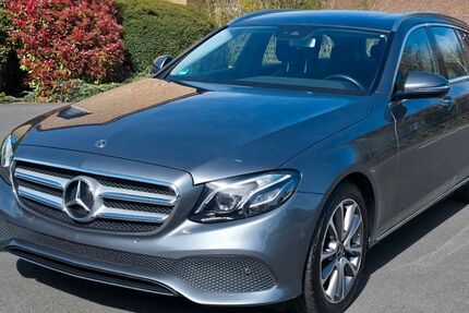 Mercedes-Benz E 220 57.028 km 30.999 &euro; Grevenbroich 41516