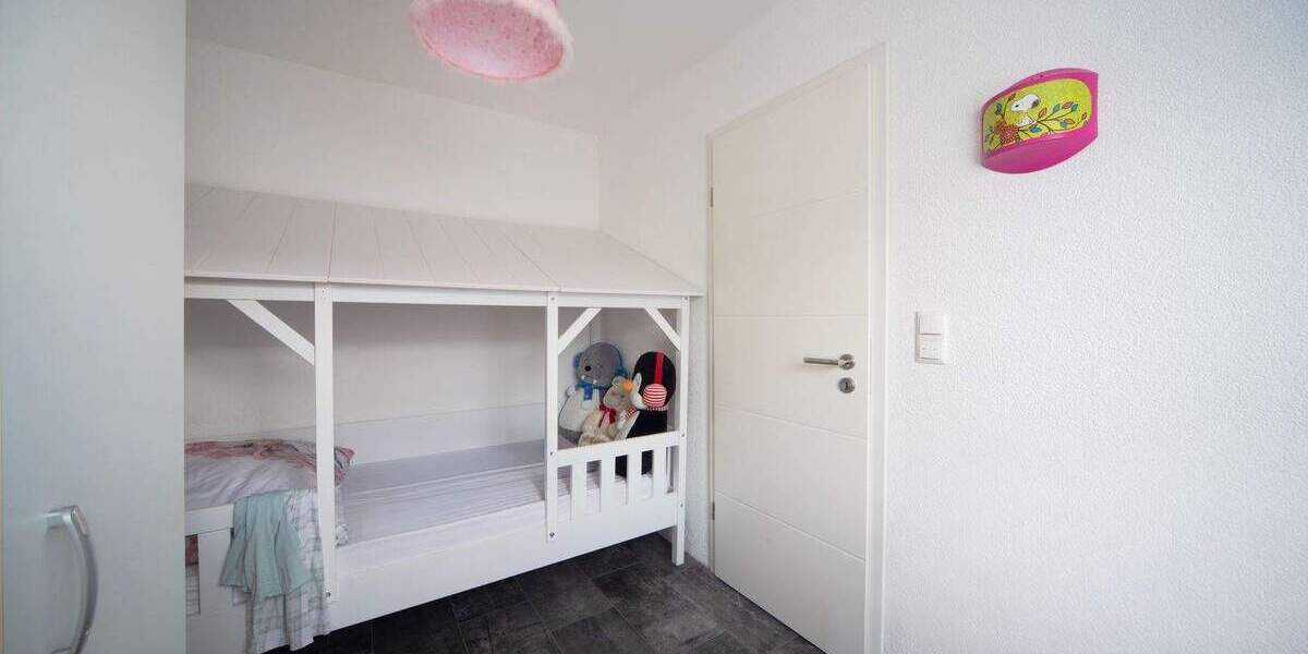 Reihenmittelhaus Kamp - Lintfort Stadtkern - 4 Zimmer, 110 m&sup2;, 368.000&euro; | Angebot:25696612