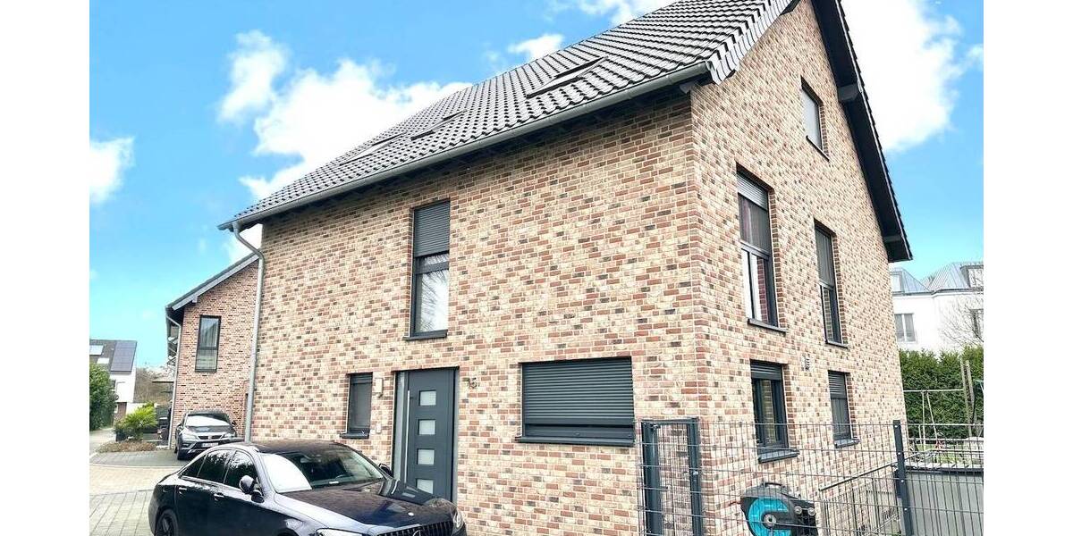 Einfamilienhaus Neuss Stadionviertel - 7 Zimmer, 255 m&sup2;, 998.000&euro; | Angebot:26657257