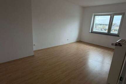 Wohnung Düsseldorf Pempelfort - 2 Zimmer, 70 m&sup2;, 940&euro; | Angebot:26094302