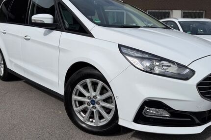 Ford Galaxy 54.300 km 23.880 &euro; Düsseldorf 40549