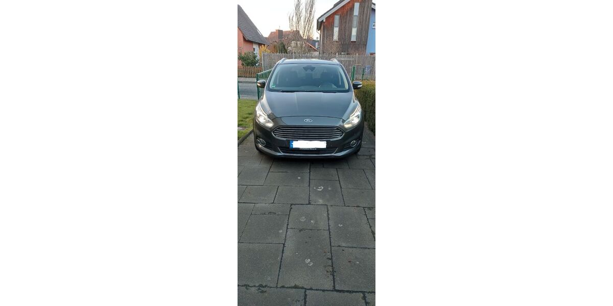 Ford S-Max 271.000 km 7.850 &euro; Mönchengladbach 41189