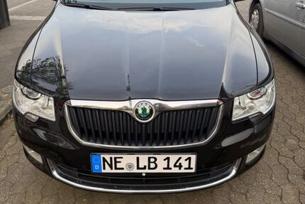 Skoda Superb 115.500 km 10.500 &euro; Neuss 41462