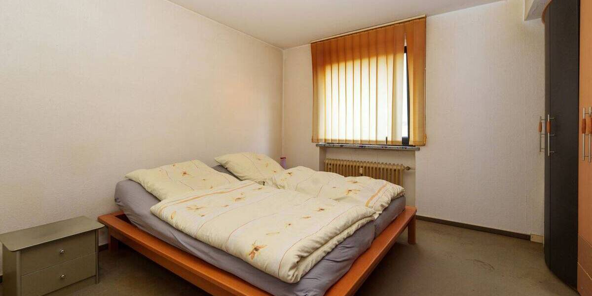 Etagenwohnung Neuss Rosellen - 3 Zimmer, 72 m&sup2;, 215.000&euro; | Angebot:26657260