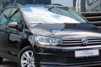 VW Touran 57.566 km 23.900 &euro; Neuss 41469