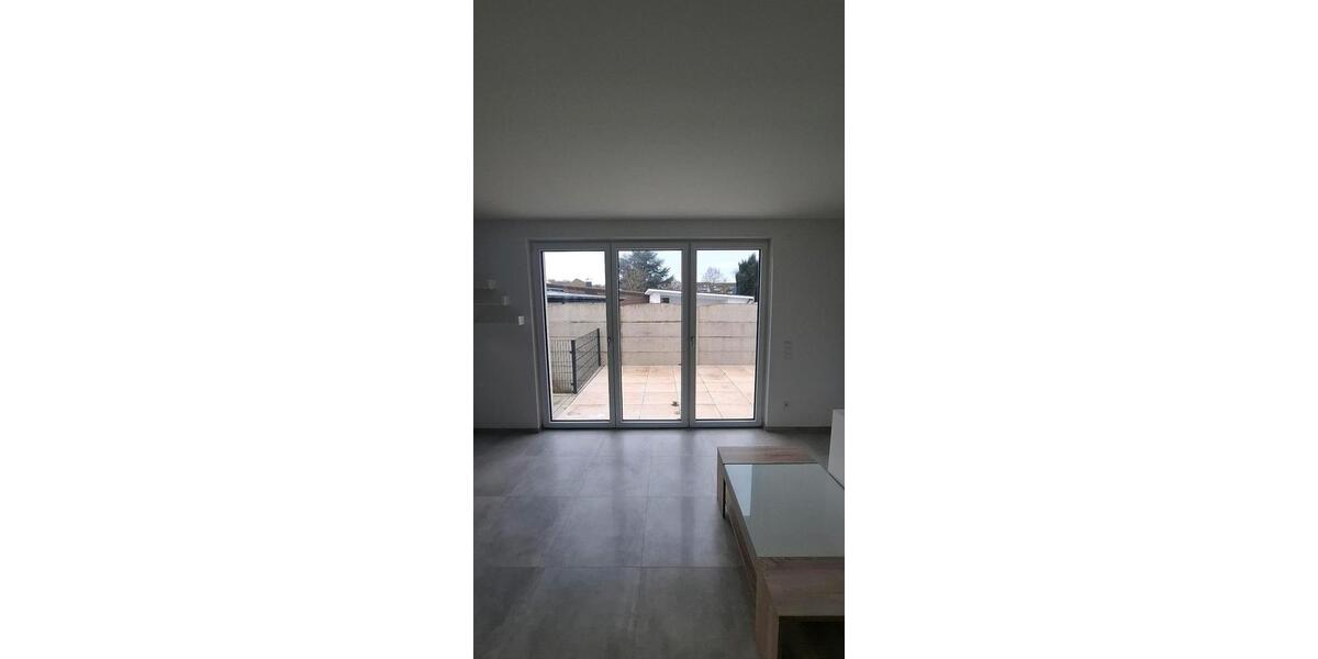 Etagenwohnung Grevenbroich Neuenhausen - 3.5 Zimmer, 87 m&sup2;, 1.750&euro; | Angebot:25418927