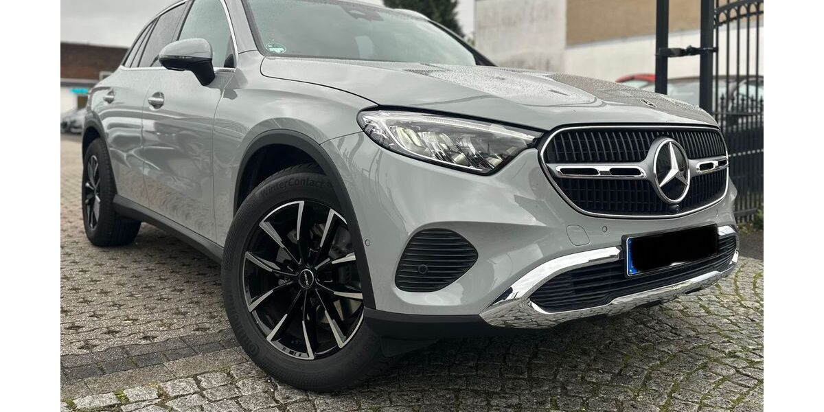 Mercedes-Benz GLC 200 4.300 km 51.798 &euro; Mönchengladbach 41063