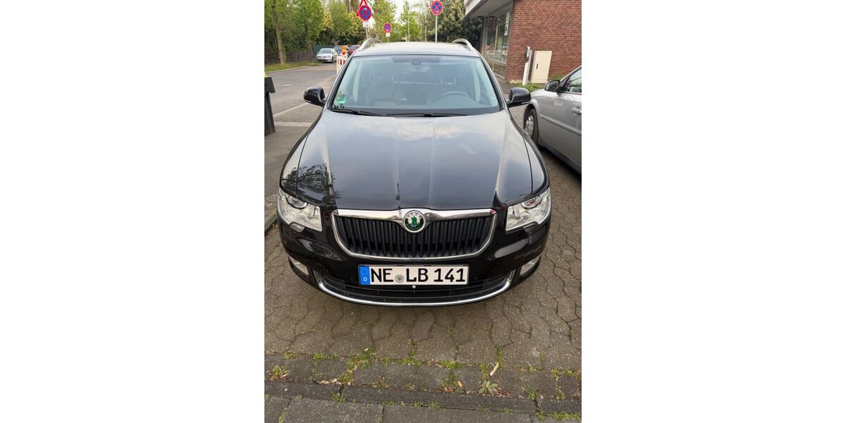 Skoda Superb 115.500 km 10.500 &euro; Neuss 41462