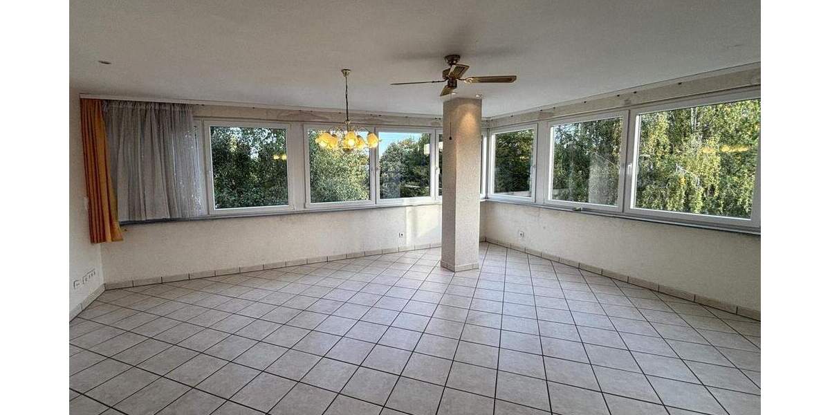 Etagenwohnung Krefeld Inrath/Kliedbruch - 4 Zimmer, 100 m&sup2;, 150.000&euro; | Angebot:25693373