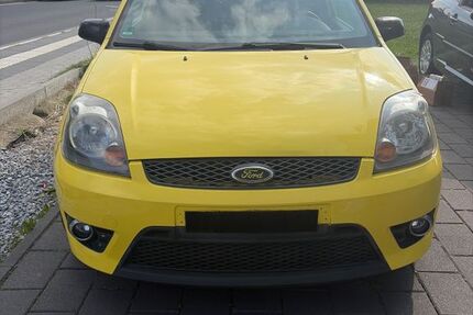 Ford Fiesta 214.000 km 2.100 &euro; Wassenberg 41849