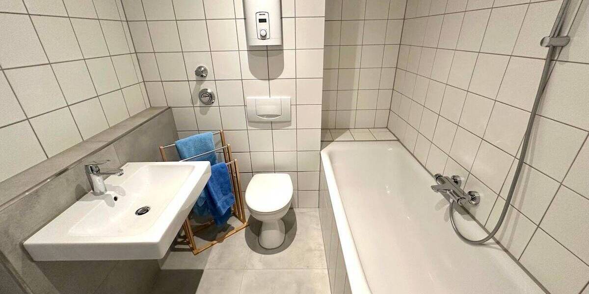 Etagenwohnung Mönchengladbach Eicken - 3 Zimmer, 77 m&sup2;, 920&euro; | Angebot:26804501