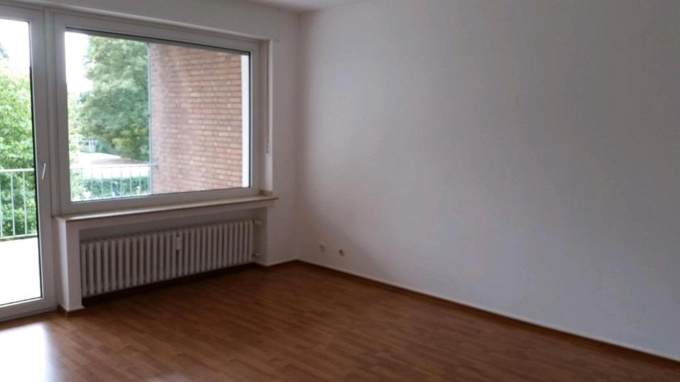Etagenwohnung Krefeld Hülser Berg - 3 Zimmer, 87 m&sup2;, 870&euro; | Angebot:25979614