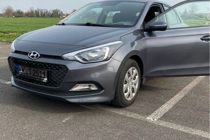 Hyundai i20 83.000 km 8.450 &euro; Willich 47877