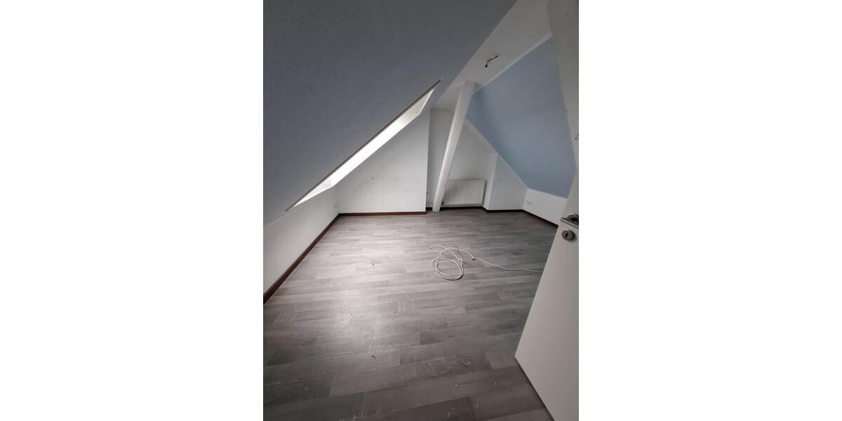 Dachgeschoßwohnung Erkelenz - 3 Zimmer, 94 m&sup2;, 800&euro; | Angebot:25433208