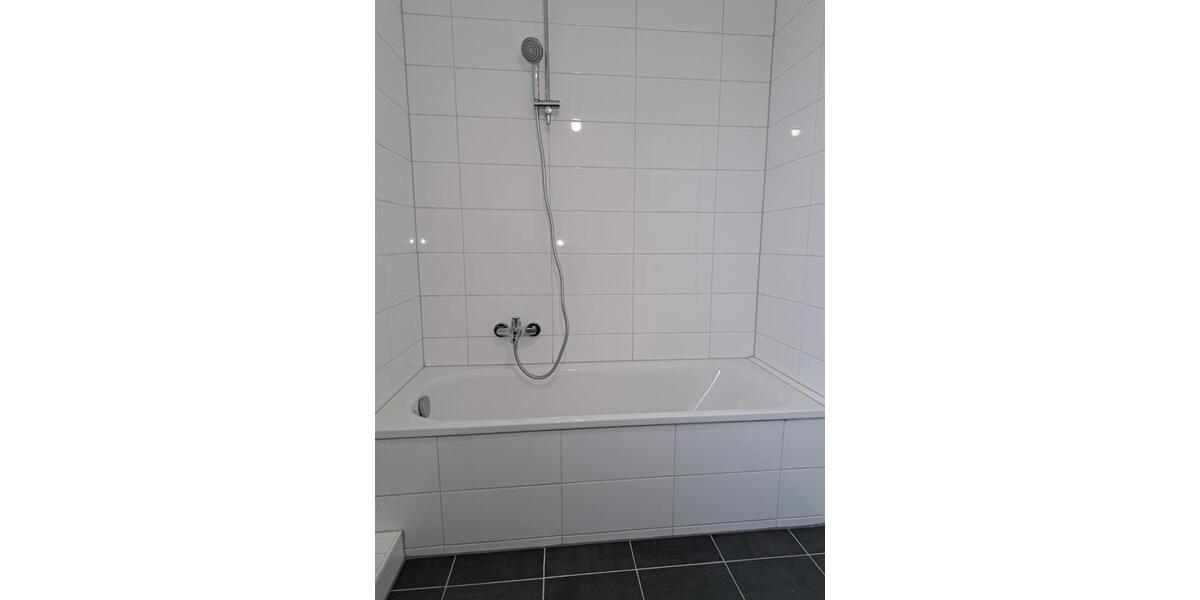 Etagenwohnung Krefeld Gellep-Stratum - 2 Zimmer, 60 m&sup2;, 654&euro; | Angebot:25770298