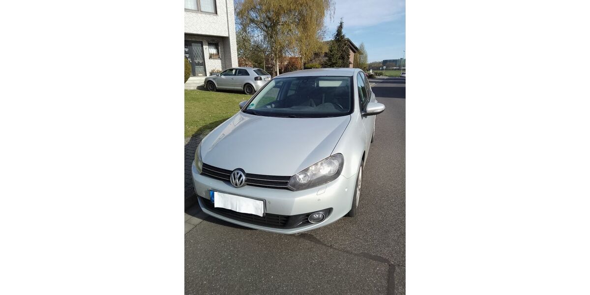 VW Golf 181.000 km 3.900 &euro; Hückelhoven 41836