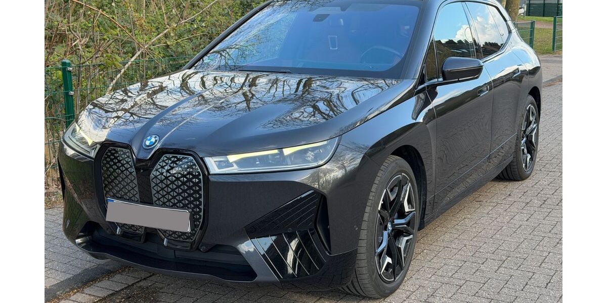 BMW iX 104.000 km 48.000 &euro; Tönisvorst 47918