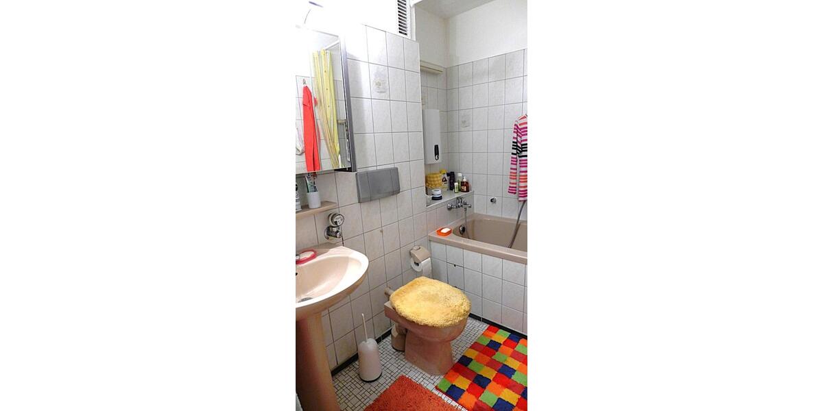 Hochparterre Neuss Gnadental - 3 Zimmer, 83 m&sup2;, 255.000&euro; | Angebot:25649428