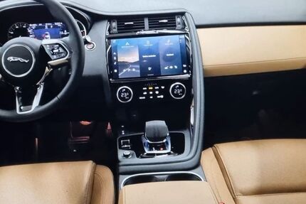 Jaguar E-Pace 33.345 km 33.450 &euro; Düsseldorf 40591