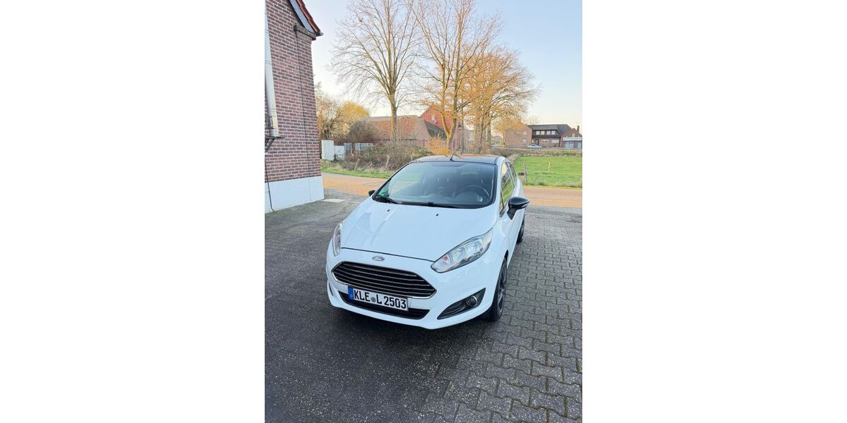 Ford Fiesta 59.000 km 5.900 &euro; Wachtendonk 47669