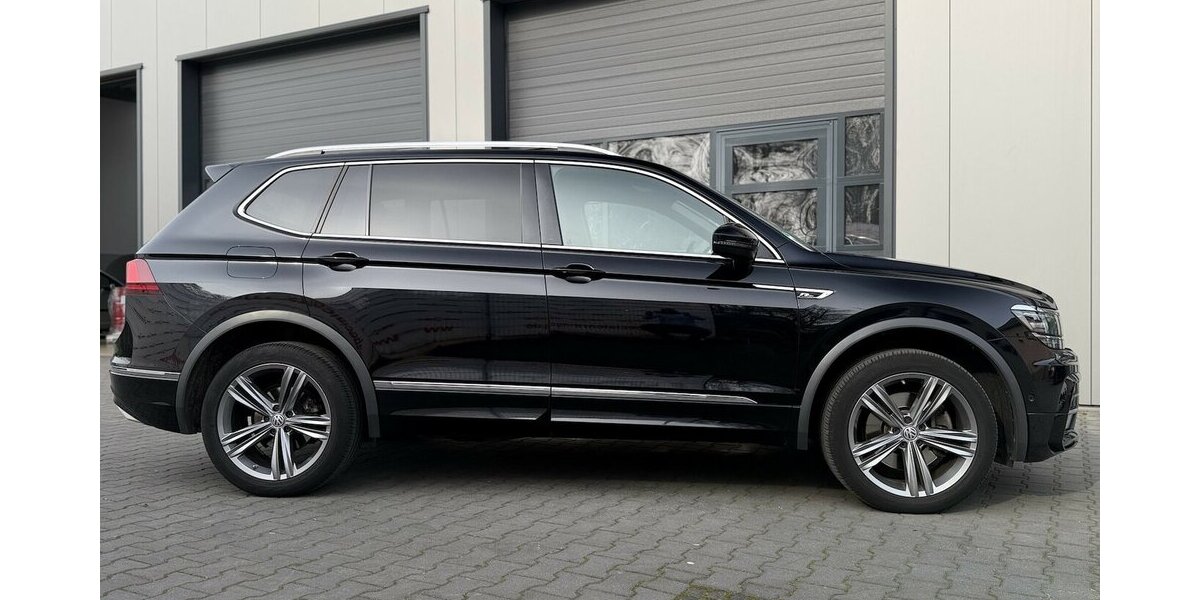 VW Tiguan Allspace R-LIne / 4Motion / Pano / Memory 99.000 km 33.490 &euro; Mönchengladbach 41066